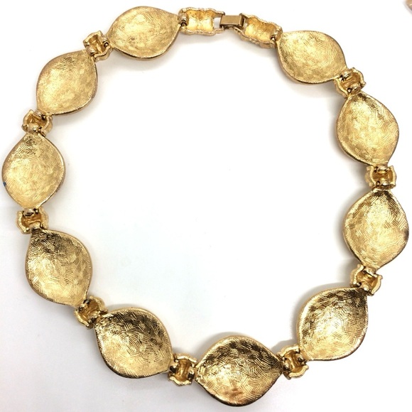 VINTAGE 80S 90S UNSIGNED IVANA TRUMP BRUSHED GOLD TONE RIBBON NECKLACE STATEMENT - Picture 13 of 17